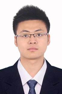 李天骄证件照两寸白底